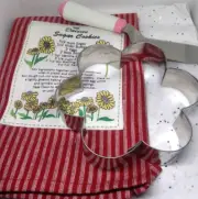 Cookie Cutter, Offset Spatula, Kitchen Towel & Sugar Cookie Recipe, Baking Set