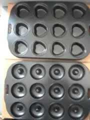 non-stick petite muffin pans heart & bundt