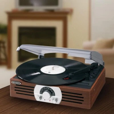 Jensen JTA-222P Turntable With AM/FM And Pitch Control