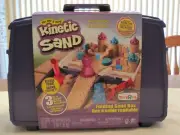 SPIN MASTER KINETIC FOLDING SAND BOX 3 LBS SAND WITH TOOLS AND TOY MOLDS--NEW