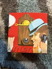 Avon Calling 1905 Spicy Aftershave with Talc -Full With Box Vintage