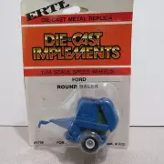 Ertl Ford Round Baler with Bale 1/64 FD-1586-P
