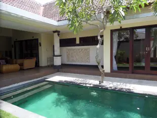 雷吉安的2臥室 - 220平方公尺/2間專用衛浴2Bedrooms Pool Villa, 5 minutes to Seminyak beach