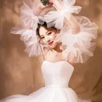 在飛比找Yahoo!奇摩拍賣優惠-上新 復古刺繡手套 網紗新娘手套 長款結婚拍照造型手紗婚紗仙