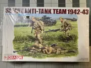 Dragon Soviet Anti Tank Team 1942-43 WWII Model Diorama Figure Kit 1/35 6049