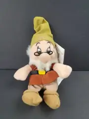Disney Store Snow White and the Seven Dwarfs Bean Bag Plush Animal Toy DOC NWT