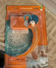 Fiskars Fabric Circle Cutter -