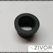 Windscreen Washer Fluid Reservoir For Toyota Landcru. HZJ80 4.2L 1HZ DSLGrommet