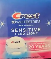 CREST 3D WHITESTRIPS SENSITIVE + LED LIGHT 28 STRIPS=14 TREATMENTS EX 6/25
