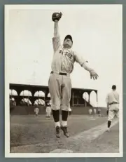 Joe Judge Jumping To Catch Ball Old Historic Photo