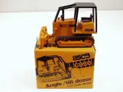 Case 850B Dozer - o/c - 1/35 - NZG #176 - MIB