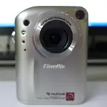 9.5成新~ FUJIFILM FINEPIX F601Z ~CCD.富士.310萬.直立式數位攝影相機(功能都正常)