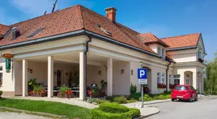 Gostisce - Guest house STARI HRAST