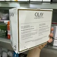 在飛比找蝦皮購物優惠-[外殼] 2 瓶 OLAY 日霜 - 晚霜 2x37ml