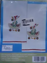 DESIGN WORKS STAMPED FOR EMBROIDERY CHRISTMAS GEESE TOWELS #T264115
