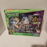 2016 Mega Bloks TMNT MIKEY PIZZERIA SHOWDOWN Ninja Turtles Playset Sealed MIB