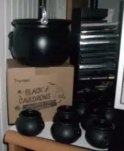 Black plastic cauldrons HALLOWEEN party decorations 1 large 7 small New OBOX