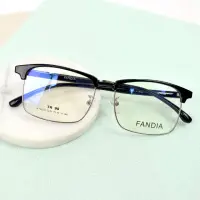 在飛比找momo購物網優惠-【men life】配眼鏡 簡約黑方型半眉框細架(眼鏡)