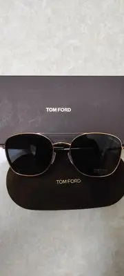 在飛比找Yahoo!奇摩拍賣優惠-全新的 TOM FORD 眼鏡007 Gucci