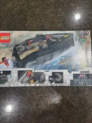 LEGO Marvel Black Panther: Wakanda Forever War on the Water 76214 Building To...