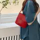【雯雯代購】自製包包女2024新款韓國ins質感百搭小眾設計紅色單肩斜挎水桶包