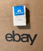 2 OF Vintage Mustad Hooks Aberdeen 3261 100s SZ 6 NIP