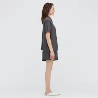 在飛比找Yahoo!奇摩拍賣優惠-優衣庫 女裝 緞紋花式睡衣(短袖家居服 夏季套裝) 4400