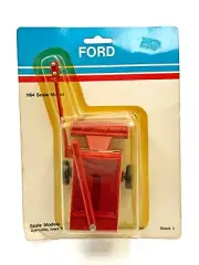 1/64 Ford Versatile Trans/Axial 2000 Pull Type Combine