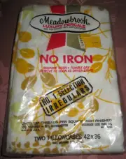 VTG PACK MEADOWBROOK YELLOW FLOWER Percale PILLOWCASES PR No Iron NIP