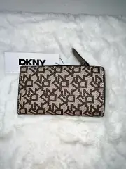 BRYANT DKNY SMALL WALLET CARD HOLDER WOMAN'S NEW