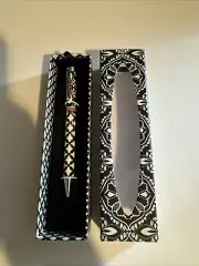 Vera Bradley Black/White Ballpoint Pen, New A Old Stock. Nice