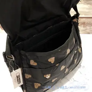 Yu歐美日精品~全新正品 LESPORTSAC 3243 超大容量 愛心尼龍斜背包 郵差包 電腦包 現貨