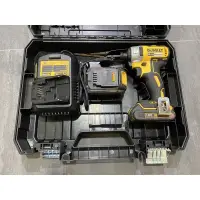 在飛比找蝦皮購物優惠-DEWALT 充電起子 20V dcf787