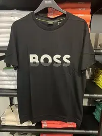 在飛比找Yahoo!奇摩拍賣優惠-HUGO BOSS/胡戈波士 男士綠標圓領純透氣棉運動休閒短