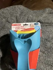 Skip Hop MOBY WATERFALL BATH RINSER New in Package