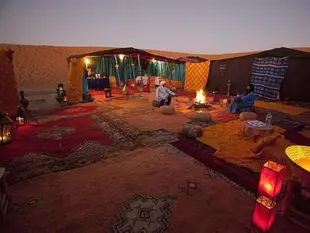 拉茲基沙漠查嘉嘉營地Razgui Desert Camps Chegaga