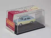 Hornby R7071 Skale Autos - Morris Oxford Cream & Blue OO gauge / 1:76 scale