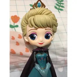 【高質感實拍】第二代Disney迪士尼公主冰雪奇緣艾莎安娜Elsa Anna公仔玩偶娃娃蛋糕擺飾- 港版Qposket