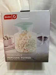DASH Microwave Popcorn Popper, Aqua Glass/Silicone. 80 oz Capacity / 2.5 Qt NIB
