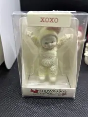Snowbabies "XOXO" Mini Figurine, 3" Tall, Gifts from the Heart