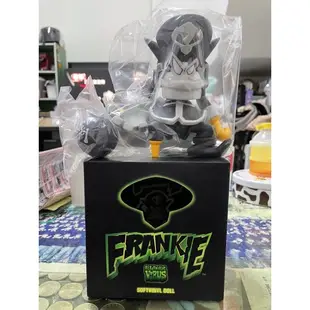 日本 Frankie 海賊🏴‍☠️公仔 SOFTVINYL DOLL 虎克船長 Symantec