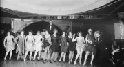 New York girls starting Charleston endurance contest Parody Club 1926 Old Photo