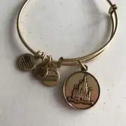 Alex & Ani Walt Disney World Cinderella Castle Bangle Bracelet Gold Parks NEW