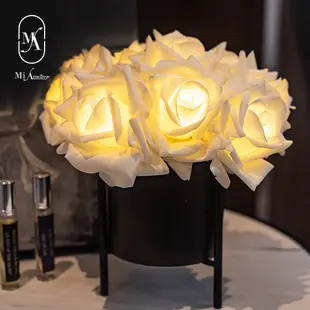 【愛莯】10朵玫瑰花LED夜燈經典黑陶瓷花盆系列