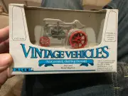 Ertl Vintage Vehicles McCormick Deering Farmall Tractor Diecast 1:43
