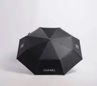 在飛比找Yahoo!奇摩拍賣優惠-【風口潮流】CHANEL 短傘 遮陽傘 雨傘  黑色。X20
