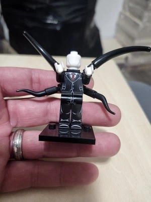 Hi-Quality Minifigure - Slenderman