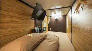 安心禦宿新宿膠囊旅館Luxury Capsule Hotel Anshin Oyado Shinjuku Ekimae