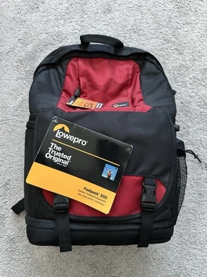 Lowepro Fastpack 250 Backpack for DSLR Digital Camera & Lenses (Red) New