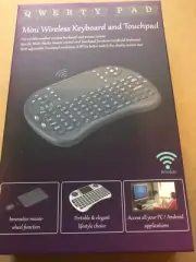 Qwerty Pad QK-90015 Mini Wireless Keyboard & Touchpad; 2.4 GHz